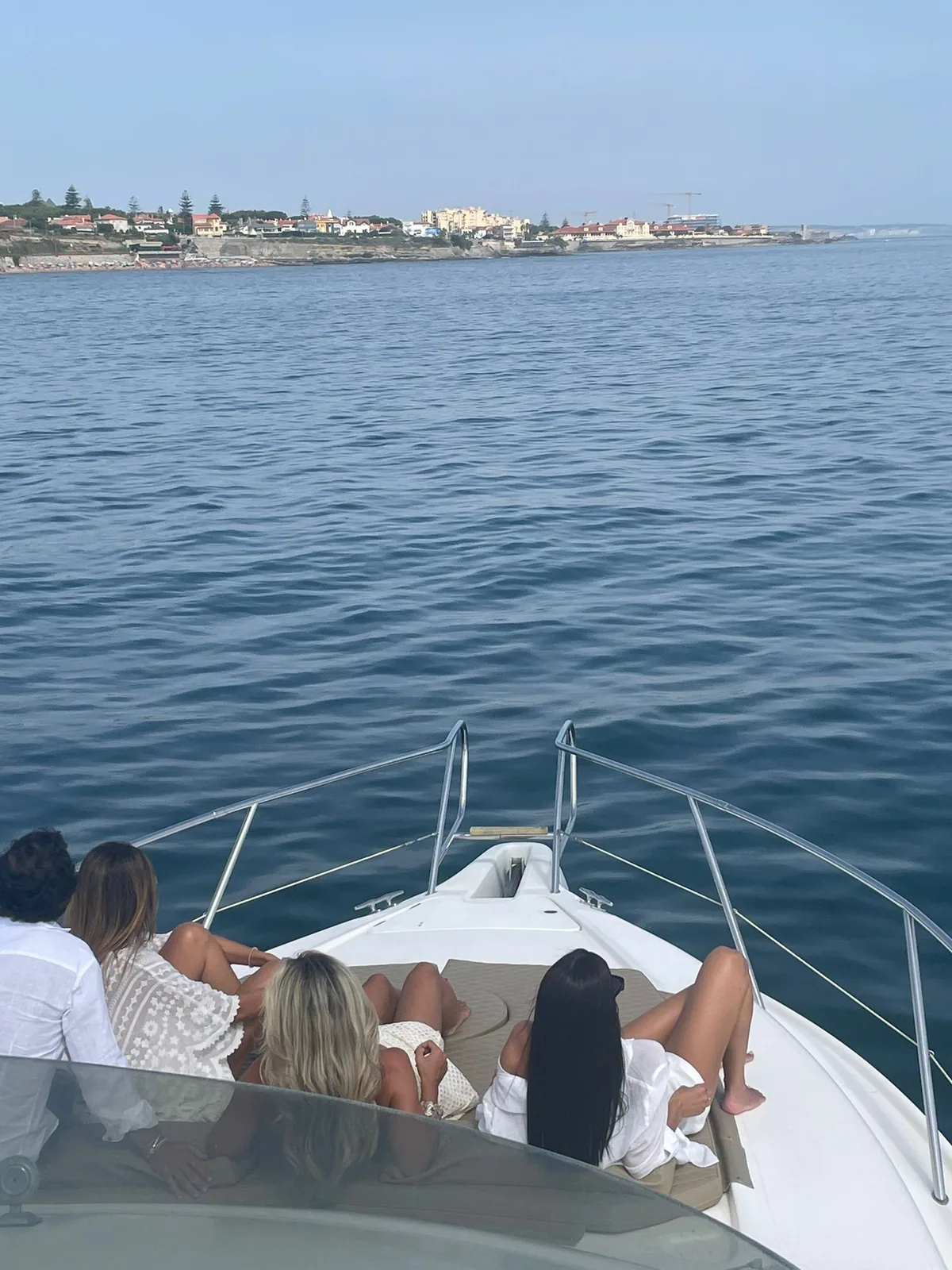 Passeio Familiar De Barco